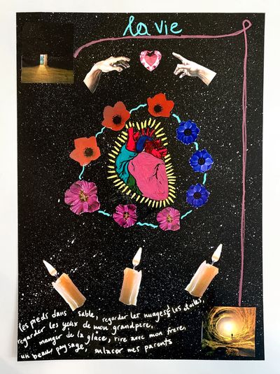 Création sur papier noir étoilé  façon l'infinit avec un coeur  entouré des fleurs et des images qui célèbrent la vie.